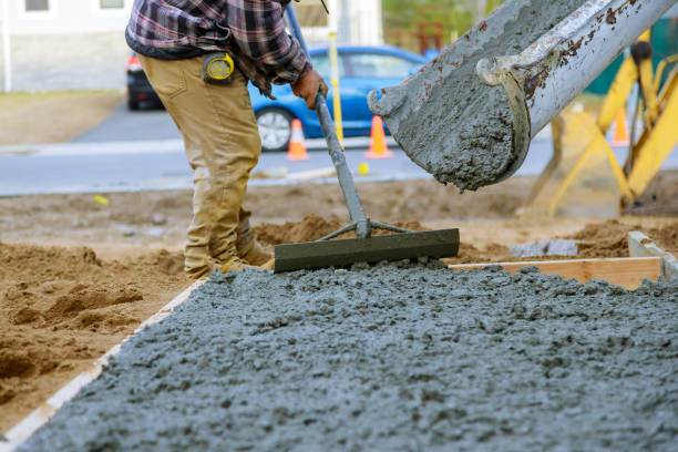 Best Custom Concrete Contractor  in Swansboro, NC